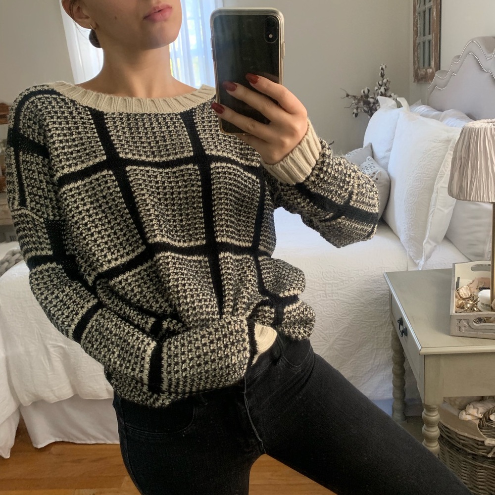 Tan + Black Oversized Grid Knit Sweater Size Small